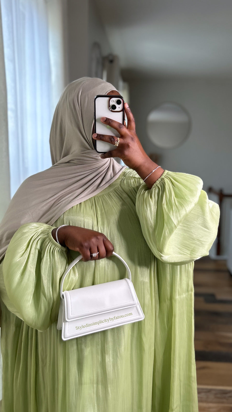 Abaya Saira