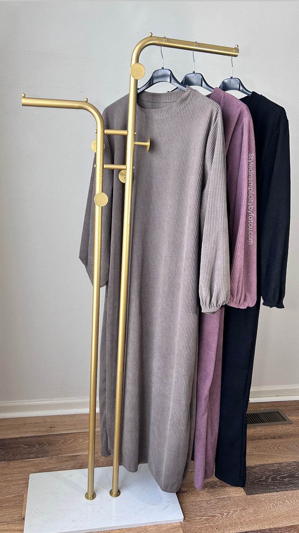 Roubd sleeves Essential everyday Fall and winter abaya