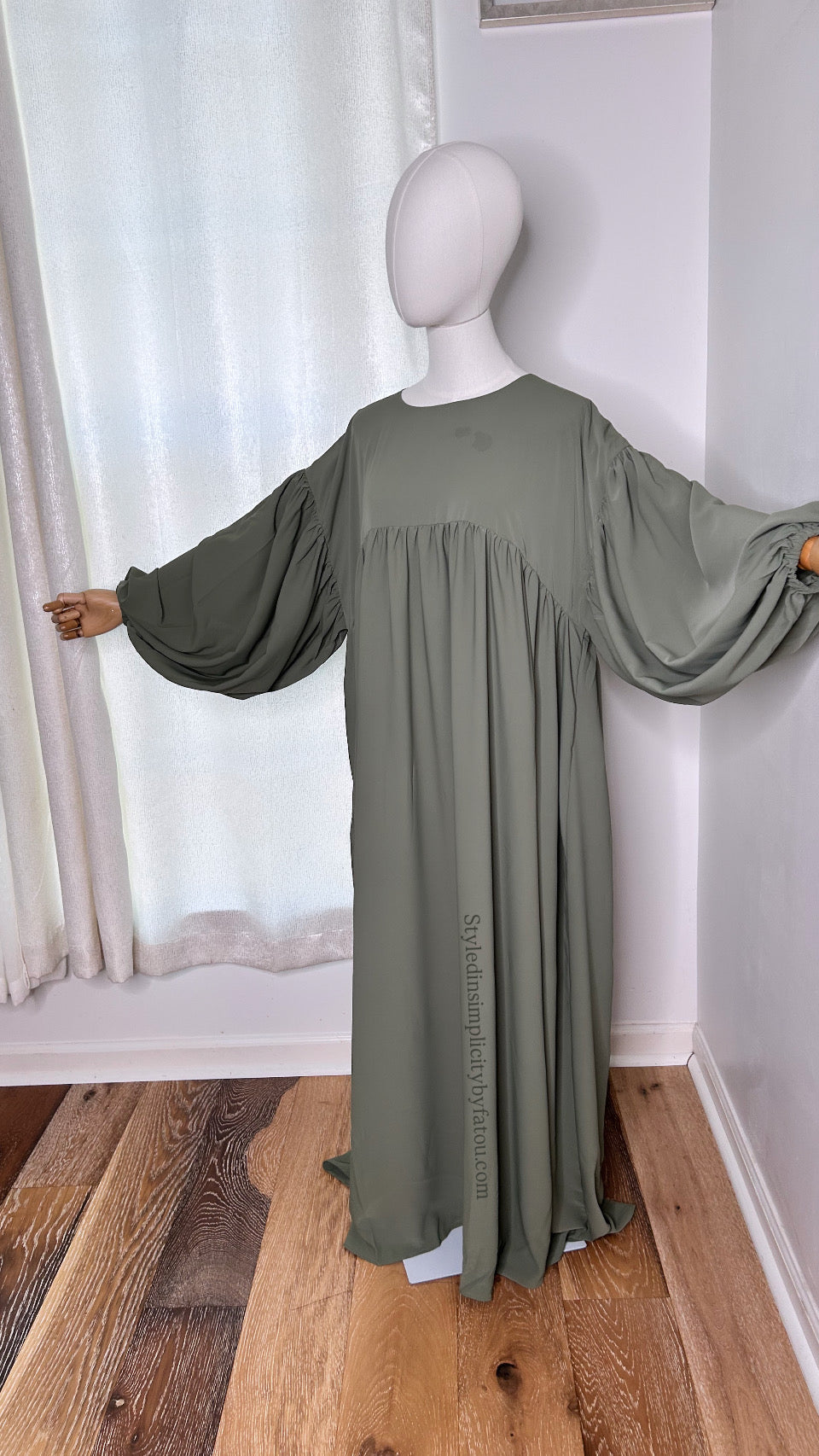 Premium Medina silk Flare abaya