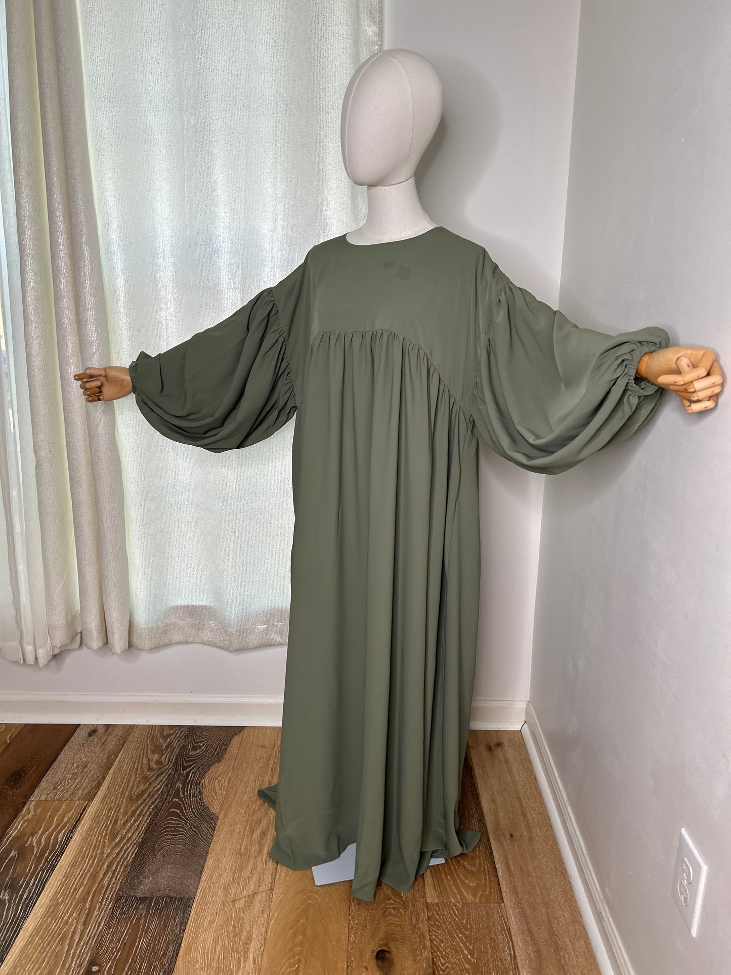 Premium Medina silk Flare abaya