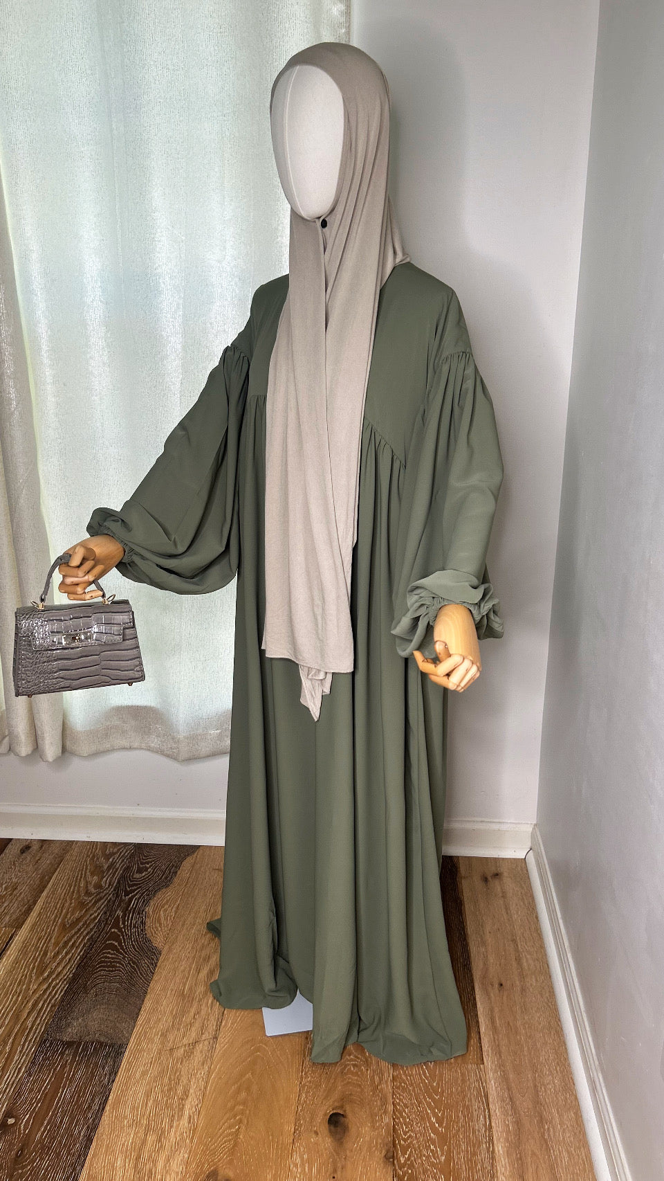 Premium Medina silk Flare abaya
